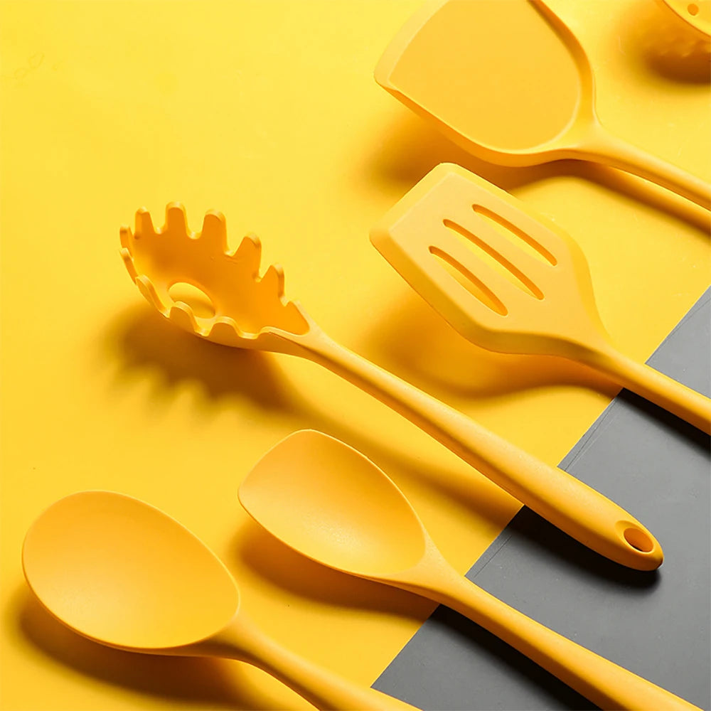 Axel Cooking Utensil Set | Avenia Brand