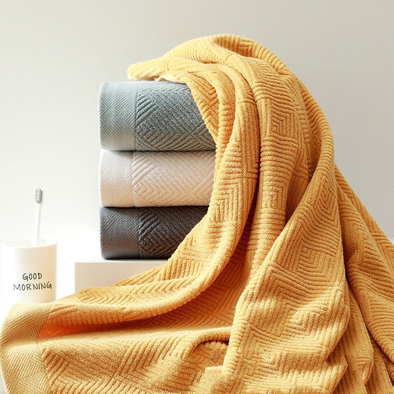 ModernBliss Towel Set | Avenia Brand