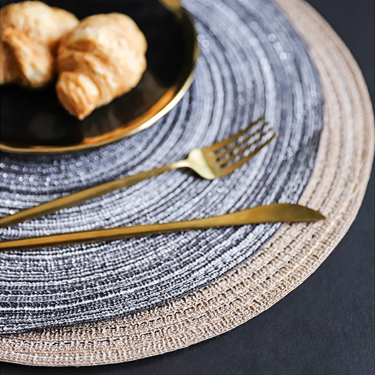 Modern Woven Placemat | Avenia Brand