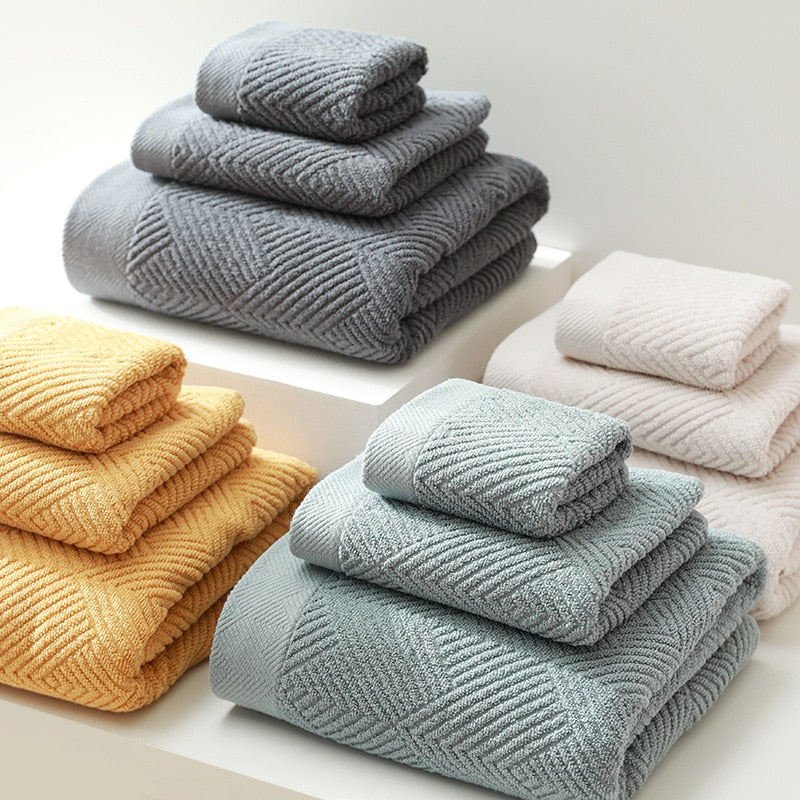 ModernBliss Towel Set | Avenia Brand